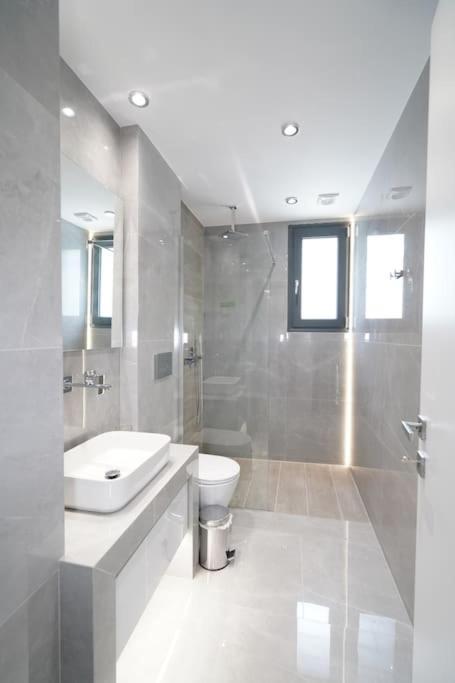 Brand New 3Br With 2 Bathrooms Marousi Apartment Athens Exterior photo